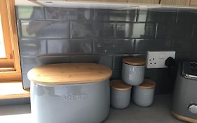 Lachie'S Cabin